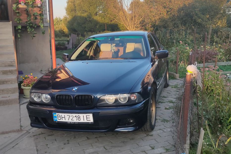 Продам BMW 528 E39 528i 1999 года в Одессе