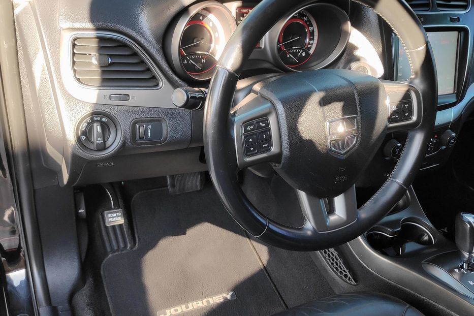 Продам Dodge Journey CROSSROAD SPORT 2.4l MPI 24V 2016 года в г. Долина, Ивано-Франковская область