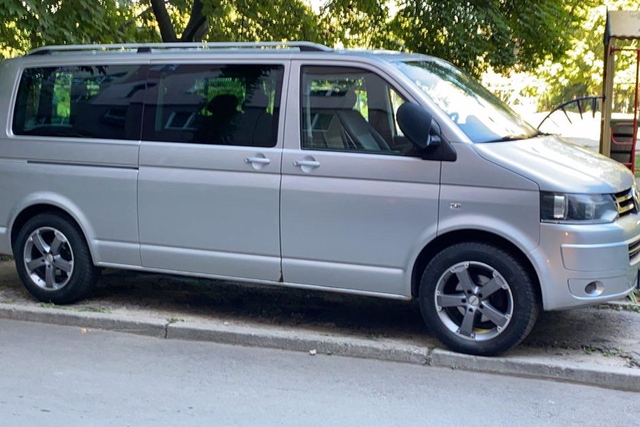 Продам Volkswagen Caravella 4motion 2010 года в Днепре