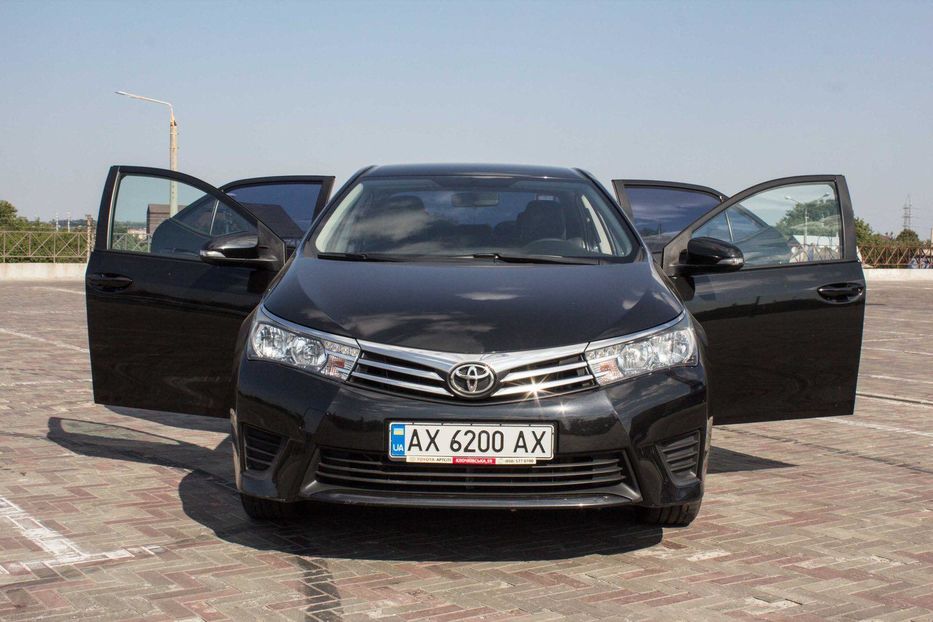 Продам Toyota Corolla 2016 года в Харькове