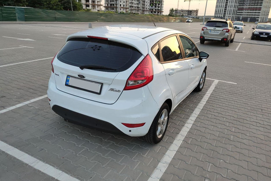 Продам Ford Fiesta 2011 года в Киеве