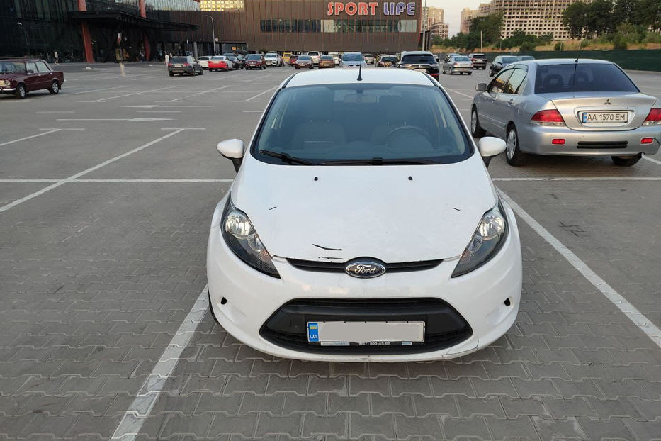 Продам Ford Fiesta 2011 года в Киеве