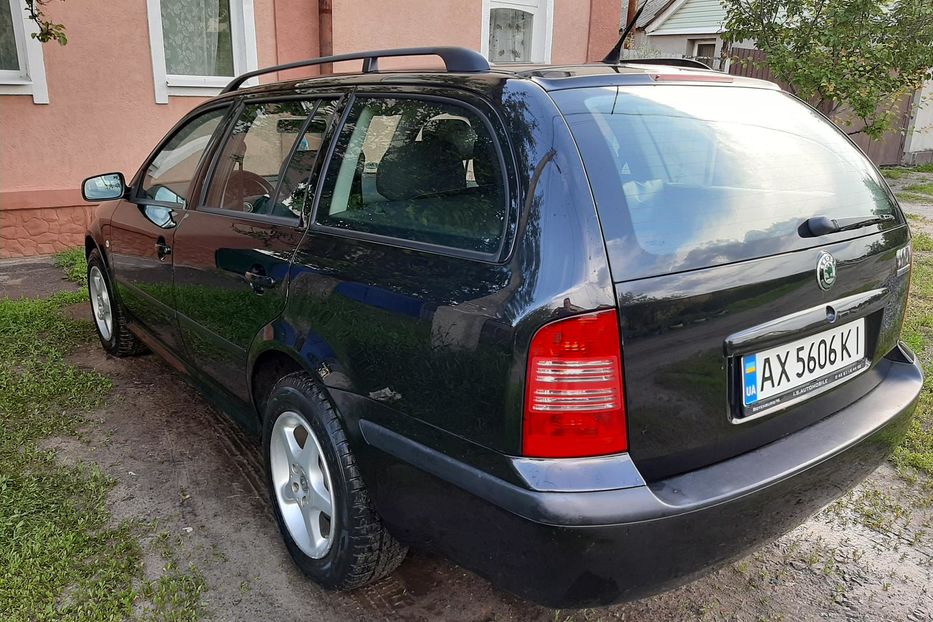 Продам Skoda Octavia Tour 2004 года в Харькове