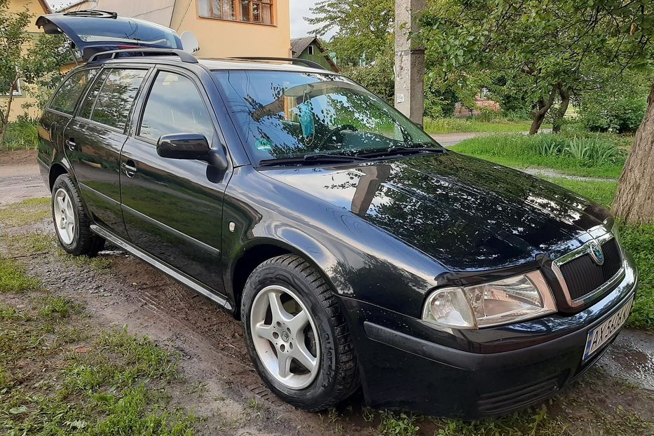 Продам Skoda Octavia Tour 2004 года в Харькове