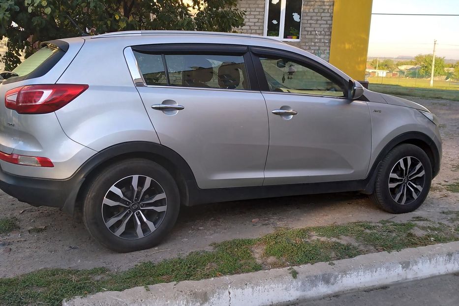 Продам Kia Sportage 2013 года в г. Димитров, Донецкая область