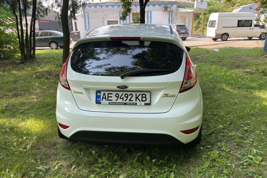 Продам Ford Fiesta 2015 года в Днепре