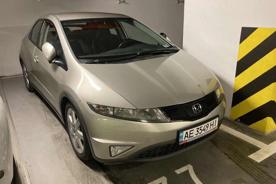 Продам Honda Civic 5D VIII, 1,8 бензин, СРОЧНО 2008 года в Днепре