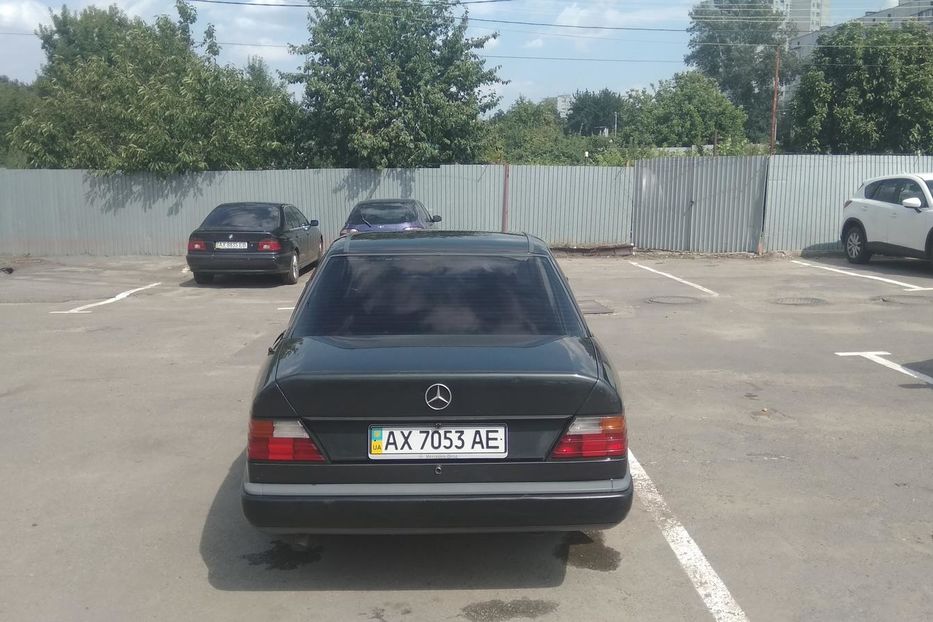 Продам Mercedes-Benz E-Class 1987 года в Харькове