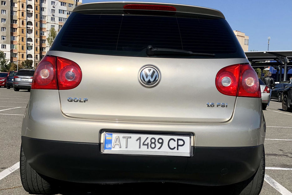 Продам Volkswagen Golf V 2004 года в Киеве