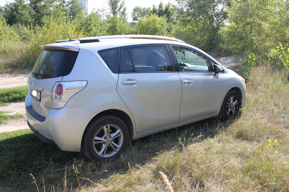 Продам Toyota Verso  2014 года в Киеве