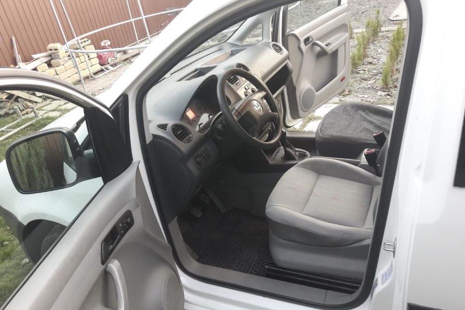 Продам Volkswagen Caddy пасс. 1, 9 турбо дизель 2005 года в г. Коростень, Житомирская область