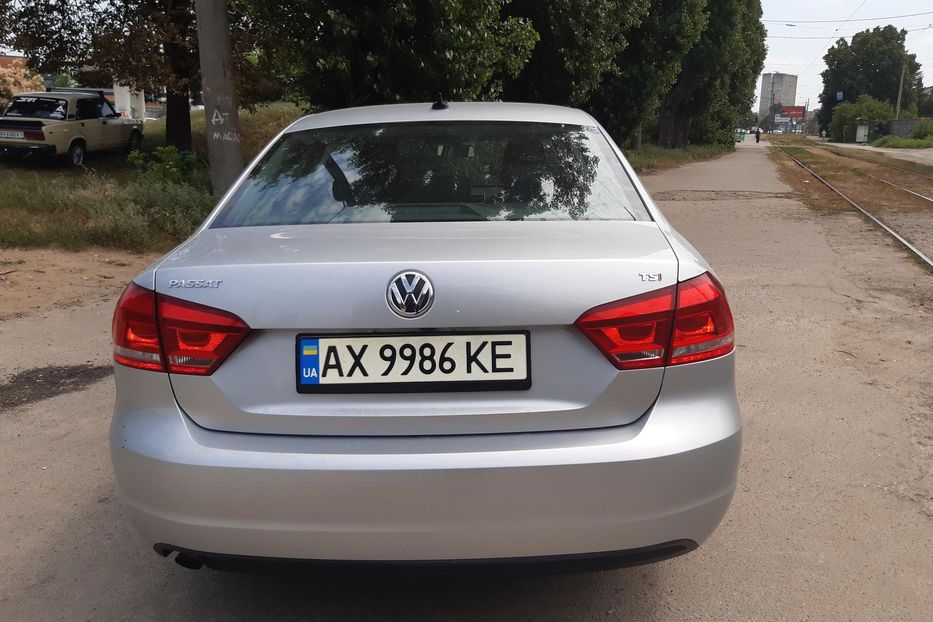 Продам Volkswagen Passat B7 2015 года в Харькове