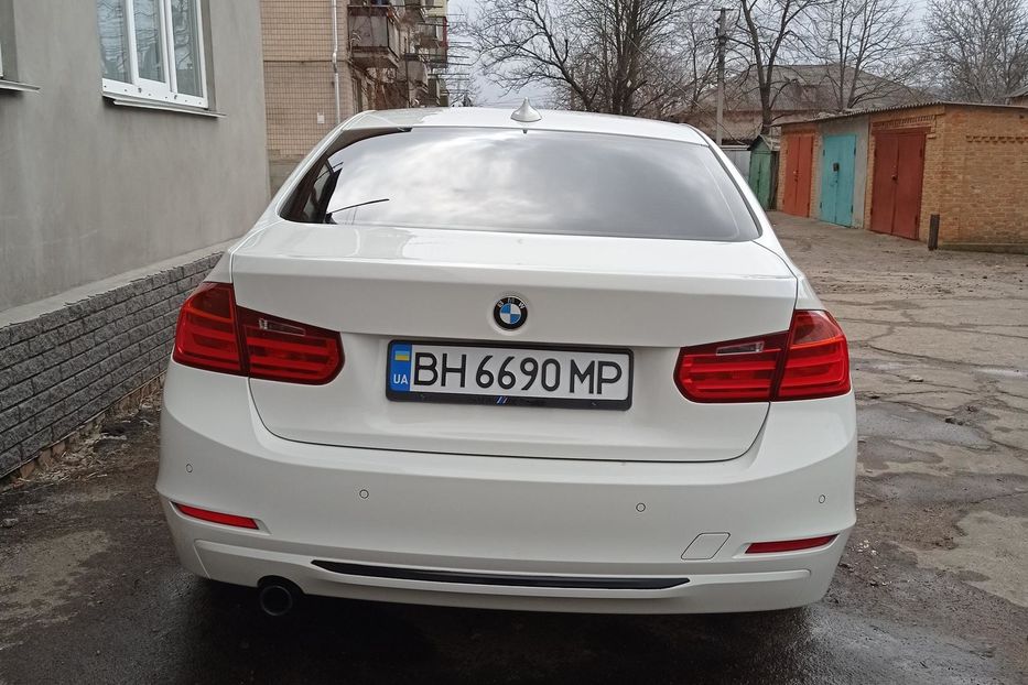 Продам BMW 318 2013 года в г. Ананьев, Одесская область