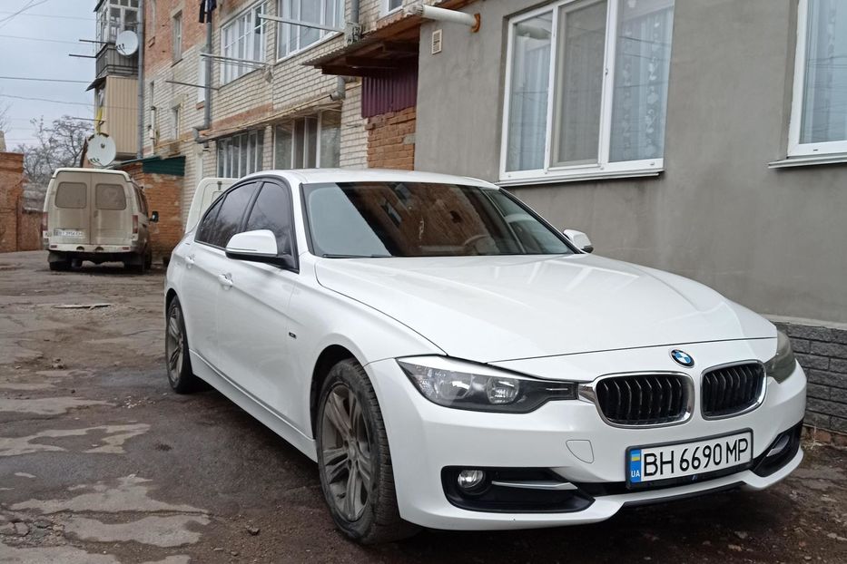 Продам BMW 318 2013 года в г. Ананьев, Одесская область