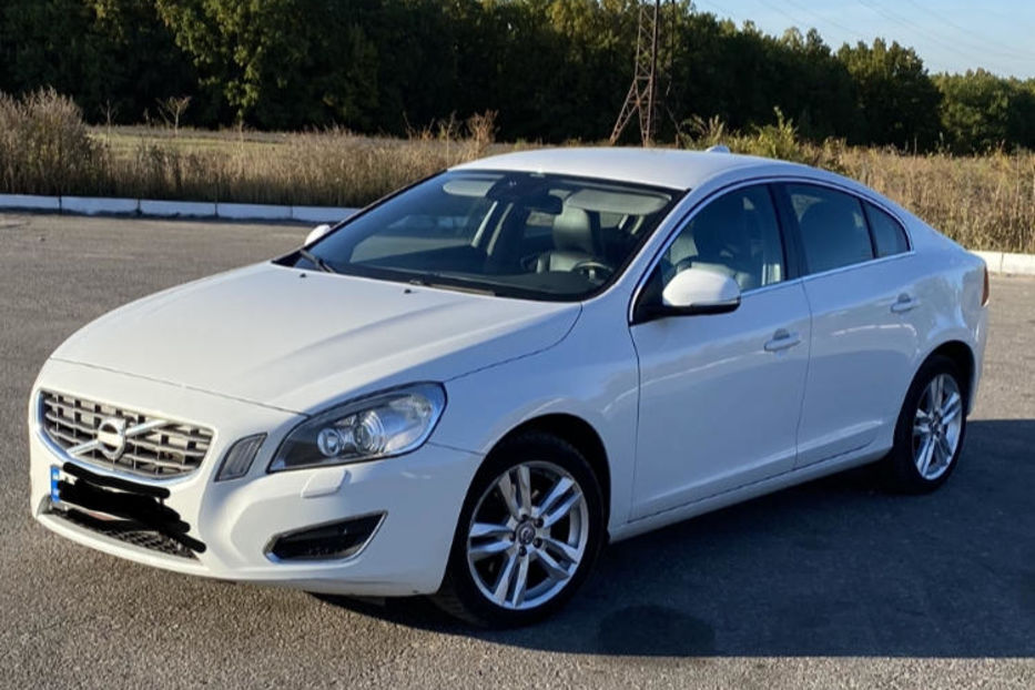 Продам Volvo S60 2012 года в Харькове