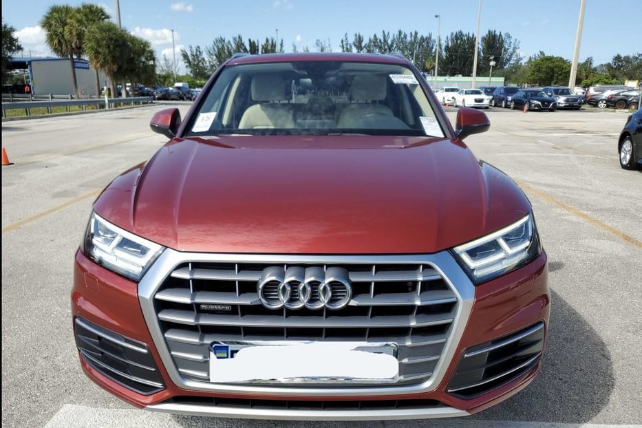 Продам Audi Q5 Premium Plus 2018 года в Киеве