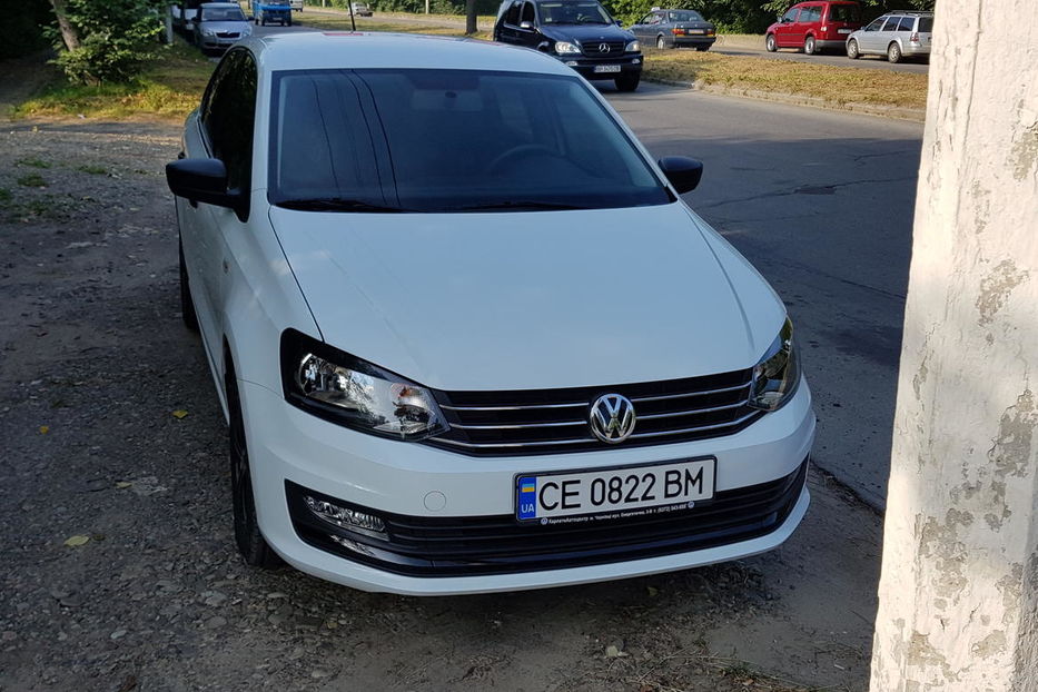 Продам Volkswagen Polo Седан 2018 года в Черновцах