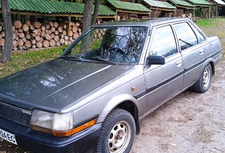 Продам Toyota Carina 1988 года в Харькове