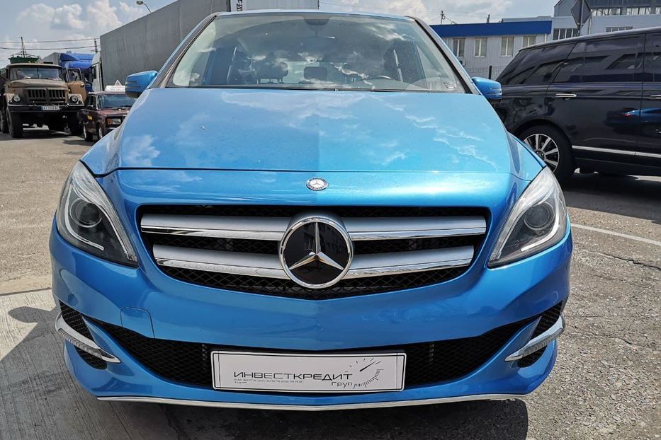 Продам Mercedes-Benz B 200 2014 года в Киеве