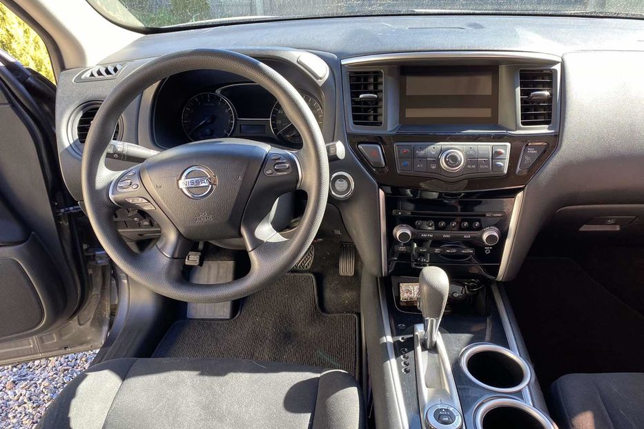 Продам Nissan Pathfinder 2015 года в Харькове