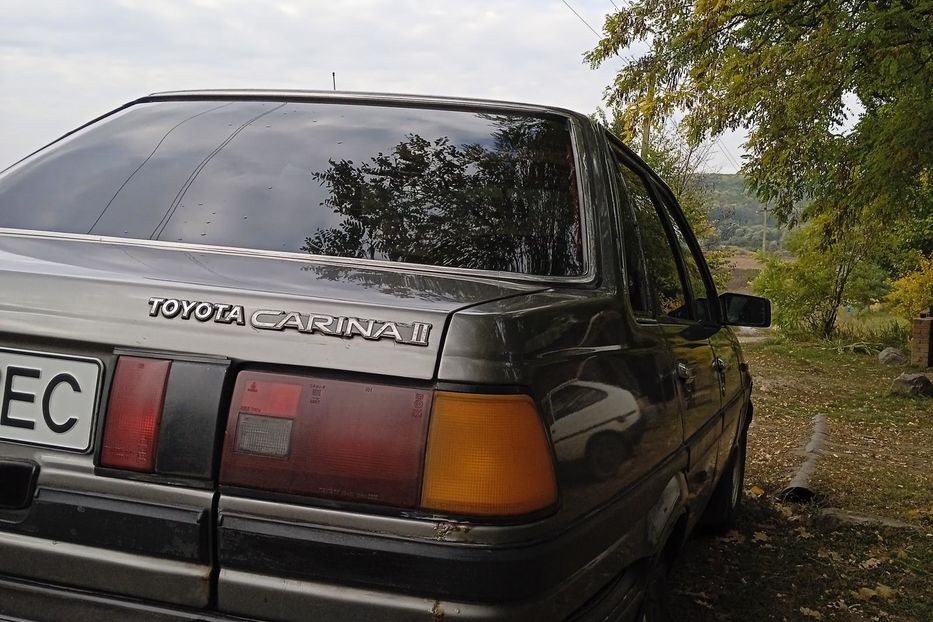 Продам Toyota Carina 1988 года в Харькове