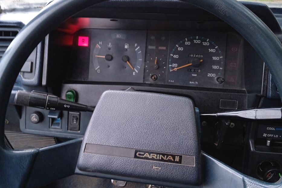 Продам Toyota Carina 1988 года в Харькове
