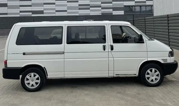 Продам Volkswagen T4 (Transporter) пасс. 2002 года в Киеве