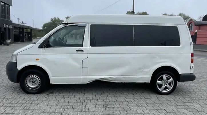 Продам Volkswagen T5 (Transporter) пасс. 2007 года в Киеве