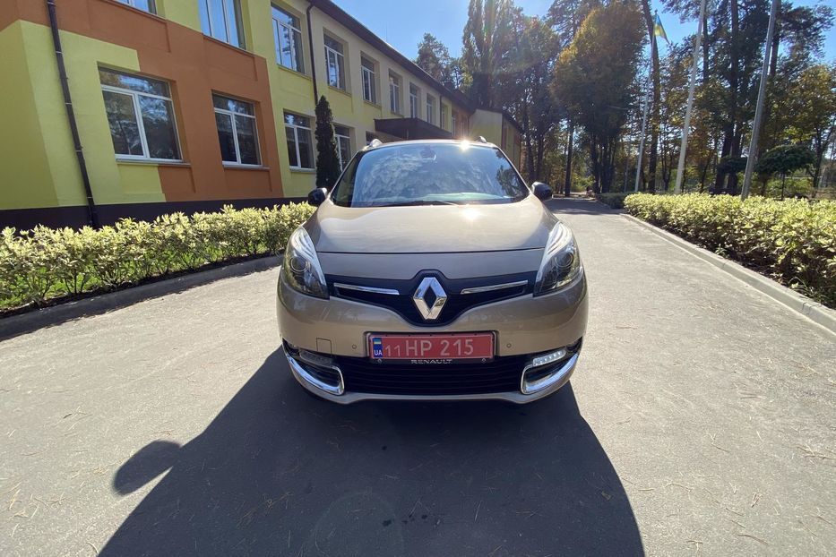 Продам Renault Grand Scenic BOSE 7-mest 2015 года в Киеве