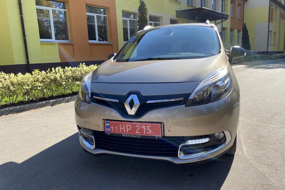 Продам Renault Grand Scenic BOSE 7-mest 2015 года в Киеве