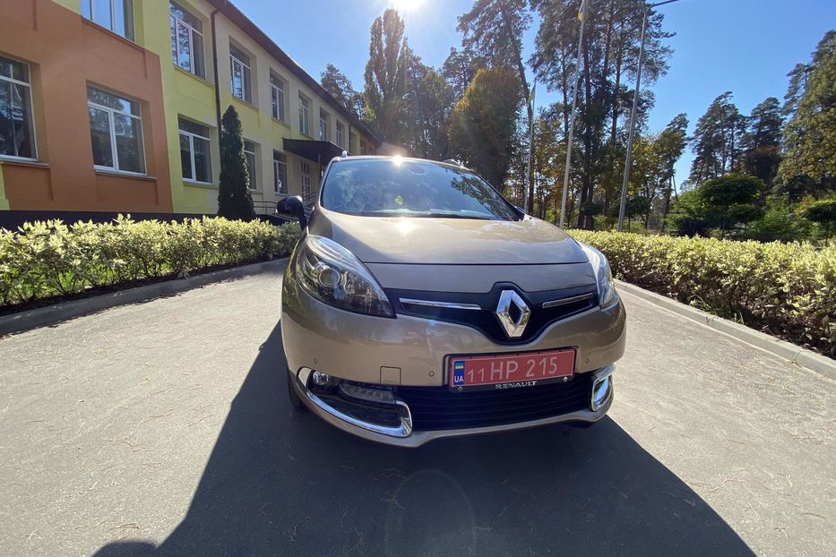 Продам Renault Grand Scenic BOSE 7-mest 2015 года в Киеве