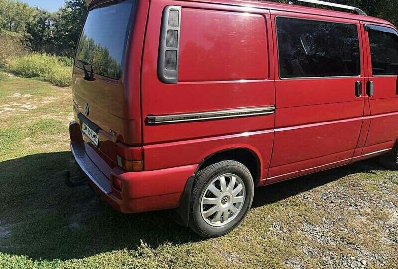 Продам Volkswagen T4 (Transporter) пасс. 2001 года в Киеве