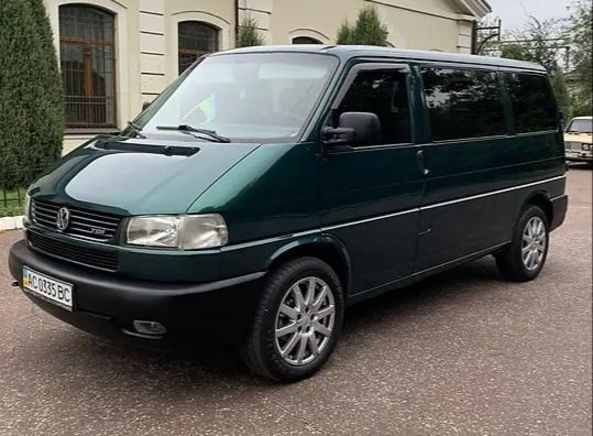 Продам Volkswagen T4 (Transporter) пасс. 2001 года в Киеве