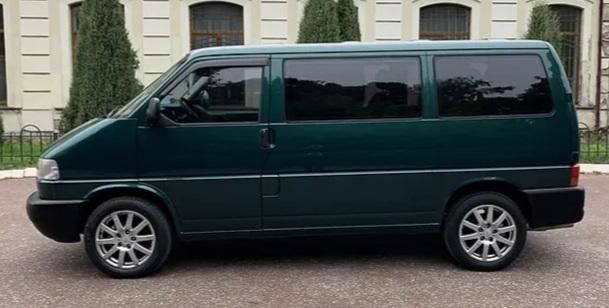 Продам Volkswagen T4 (Transporter) пасс. 2001 года в Киеве