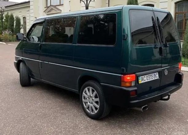 Продам Volkswagen T4 (Transporter) пасс. 2001 года в Киеве