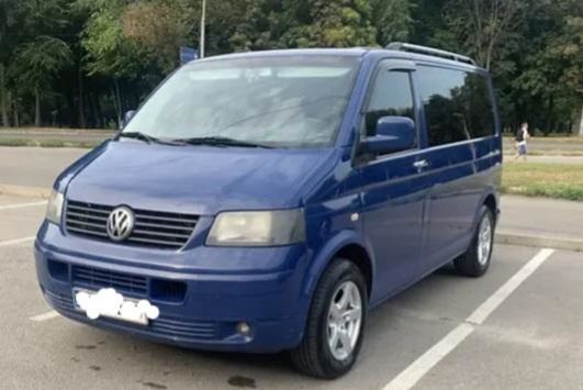 Продам Volkswagen T5 (Transporter) пасс. 2008 года в Киеве