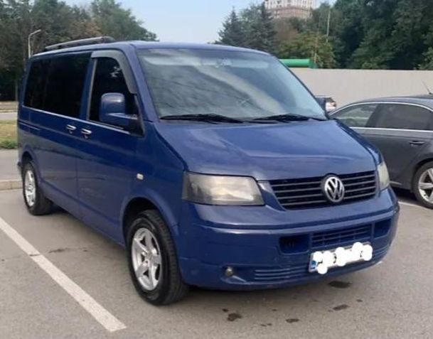 Продам Volkswagen T5 (Transporter) пасс. 2008 года в Киеве