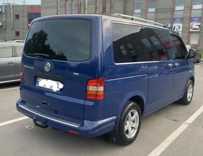 Продам Volkswagen T5 (Transporter) пасс. 2008 года в Киеве