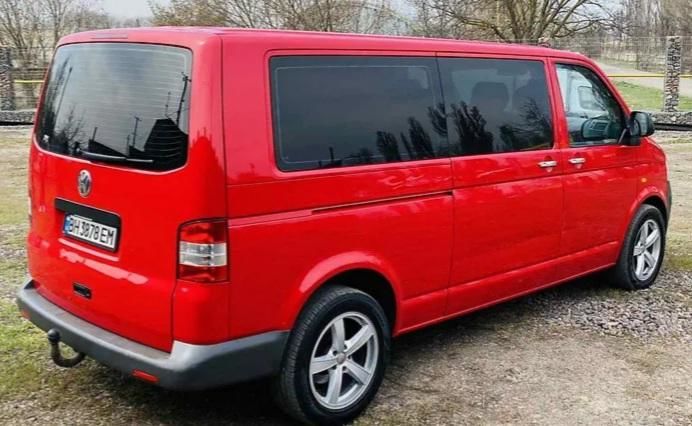 Продам Volkswagen T5 (Transporter) пасс. 2006 года в Киеве