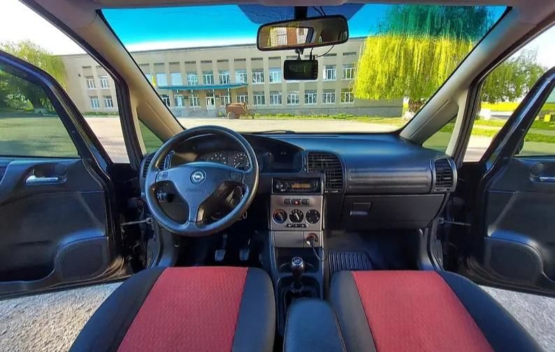 Продам Opel Zafira 2004 года в Киеве