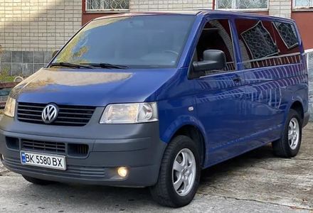 Продам Volkswagen T5 (Transporter) пасс. 2008 года в Киеве