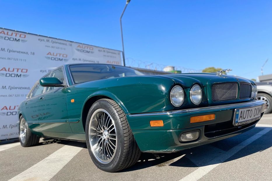 Продам Jaguar XJR 1995 года в Киеве