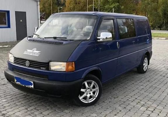 Продам Volkswagen T4 (Transporter) пасс. 2000 года в Киеве