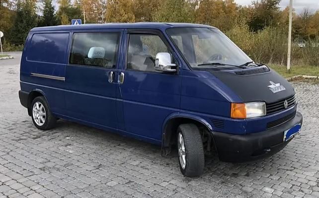 Продам Volkswagen T4 (Transporter) пасс. 2000 года в Киеве