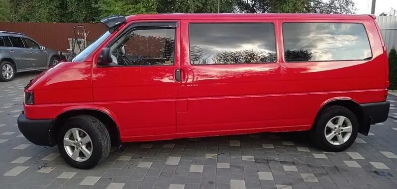 Продам Volkswagen T4 (Transporter) пасс. 2002 года в Киеве