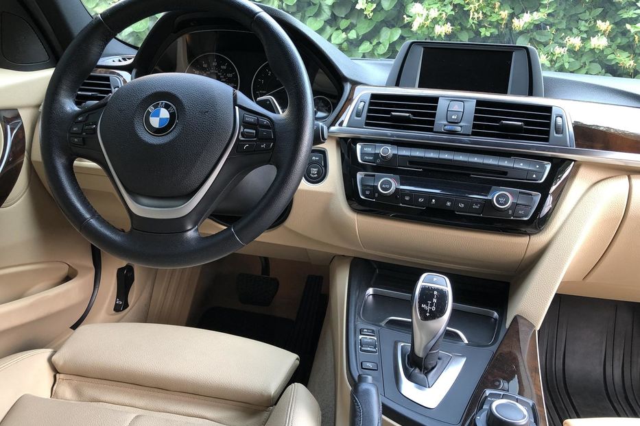 Продам BMW 328 2015 года в Одессе