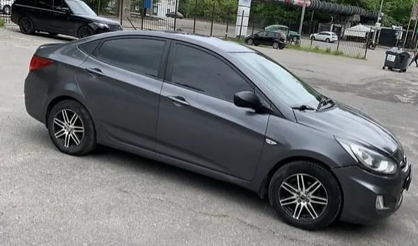 Продам Hyundai Accent  2010 года в Киеве