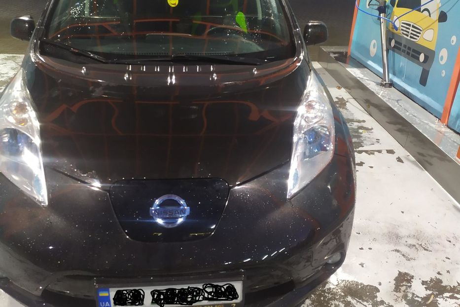 Продам Nissan Leaf 40клв 2015 года в Житомире