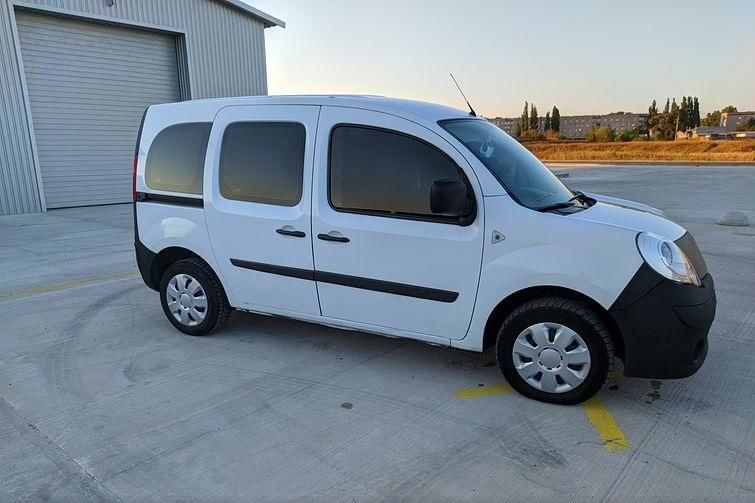 Продам Renault Kangoo пасс. 2008 года в г. Бершадь, Винницкая область