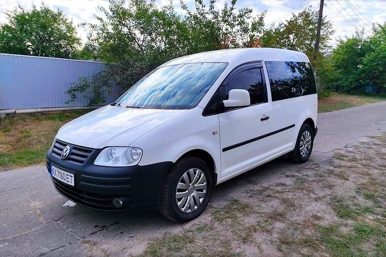 Продам Volkswagen Caddy пасс. 2010 года в г. Купянск, Харьковская область